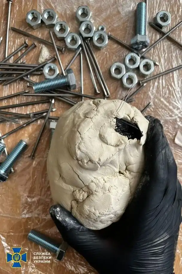 СБУ зірвала теракт у Києві: 17-річного агента ФСБ затримано з вибухівкою