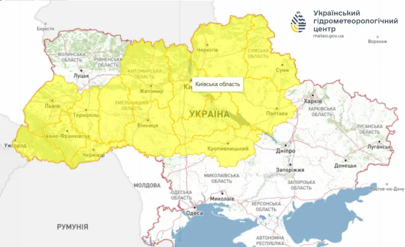 Синоптики попереджають про грози та шквали 17 серпня