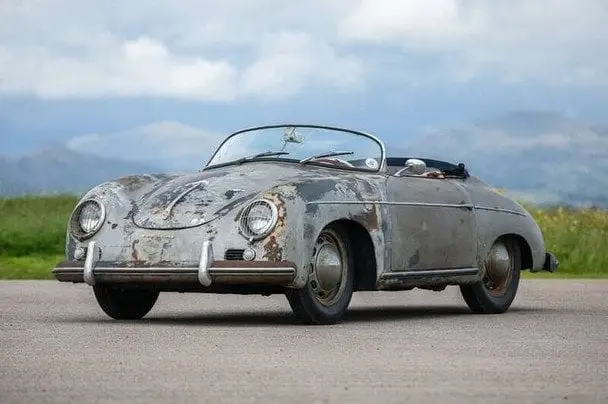 Раритетний Porsche, що понад 60 років простояв у сараї, виставлять на аукціон за 22 мільйони грн